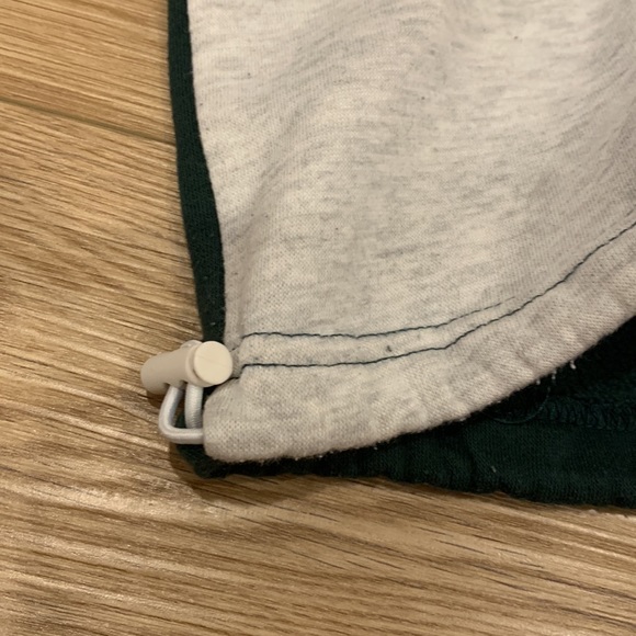 Nice sweatshirt with high neck with zipper • Green & light grey • - Picture 10 of 11